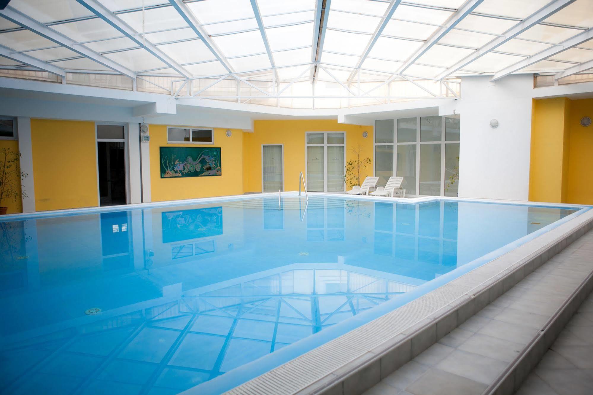 Hotel Arcus Residence เมดูลิน ภายนอก รูปภาพ